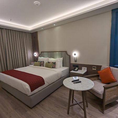Boulevard 9 Luxury Resort & Spa Nadiād Zewnętrze zdjęcie