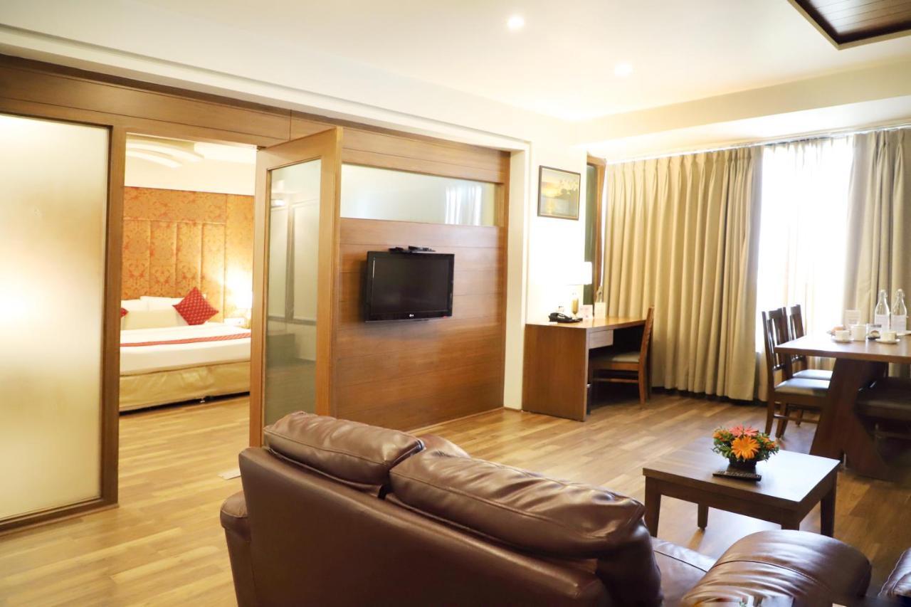 Boulevard 9 Luxury Resort & Spa Nadiād Zewnętrze zdjęcie