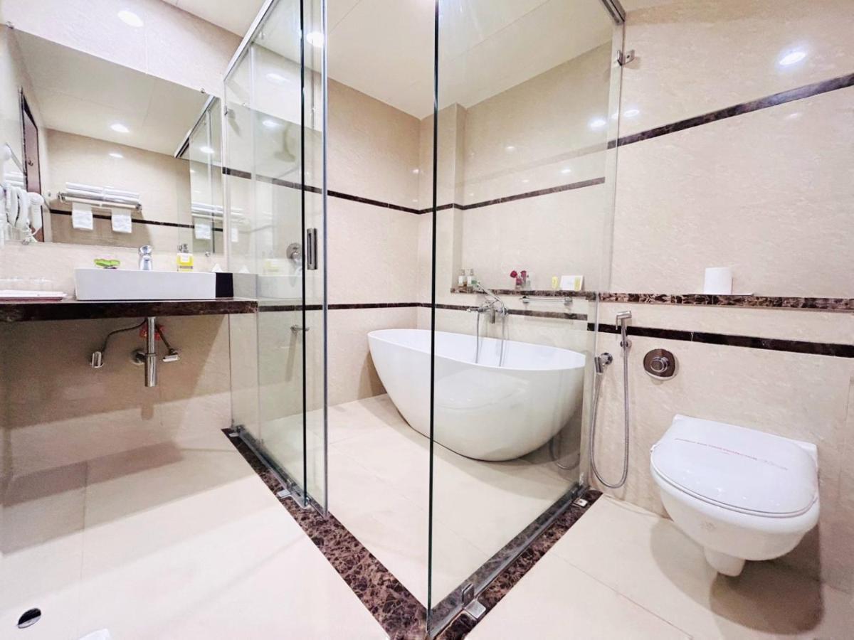 Boulevard 9 Luxury Resort & Spa Nadiād Zewnętrze zdjęcie