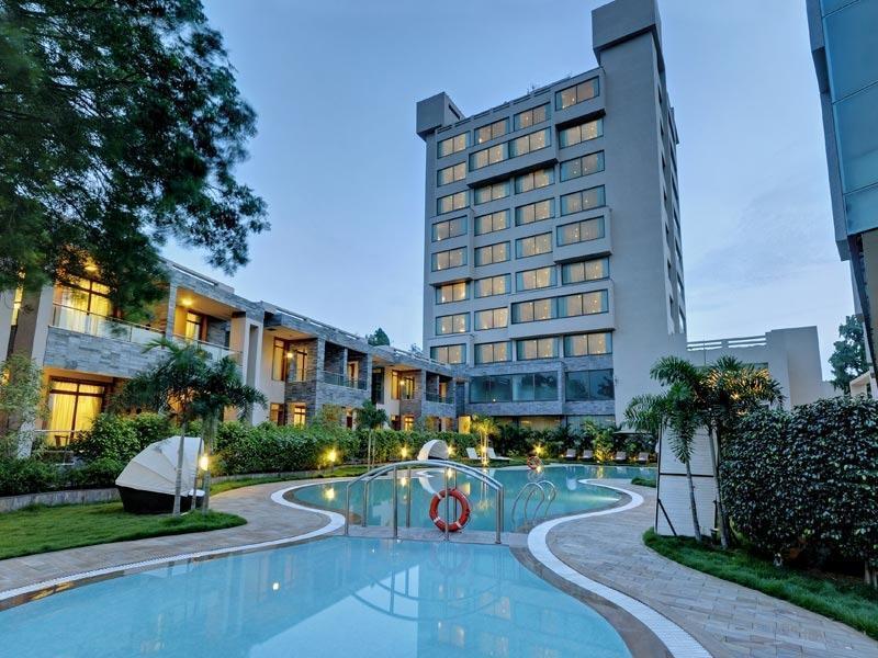 Boulevard 9 Luxury Resort & Spa Nadiād Zewnętrze zdjęcie